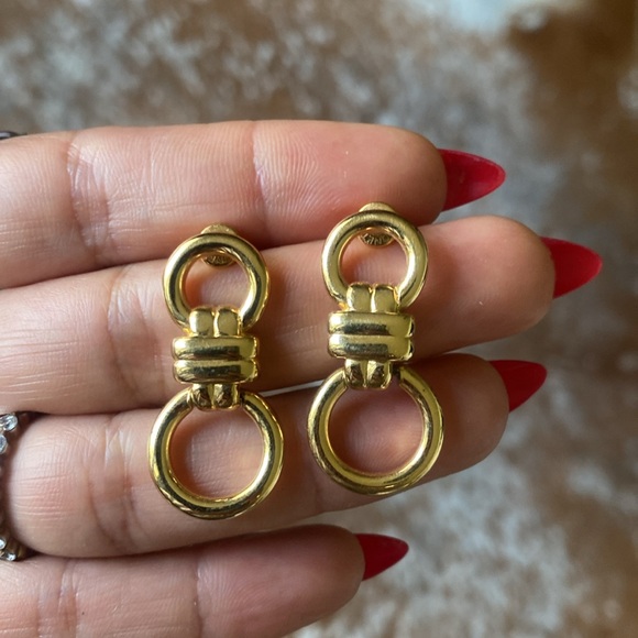 Monet Elegant Gold Hoop Earrings - Picture 5 of 6